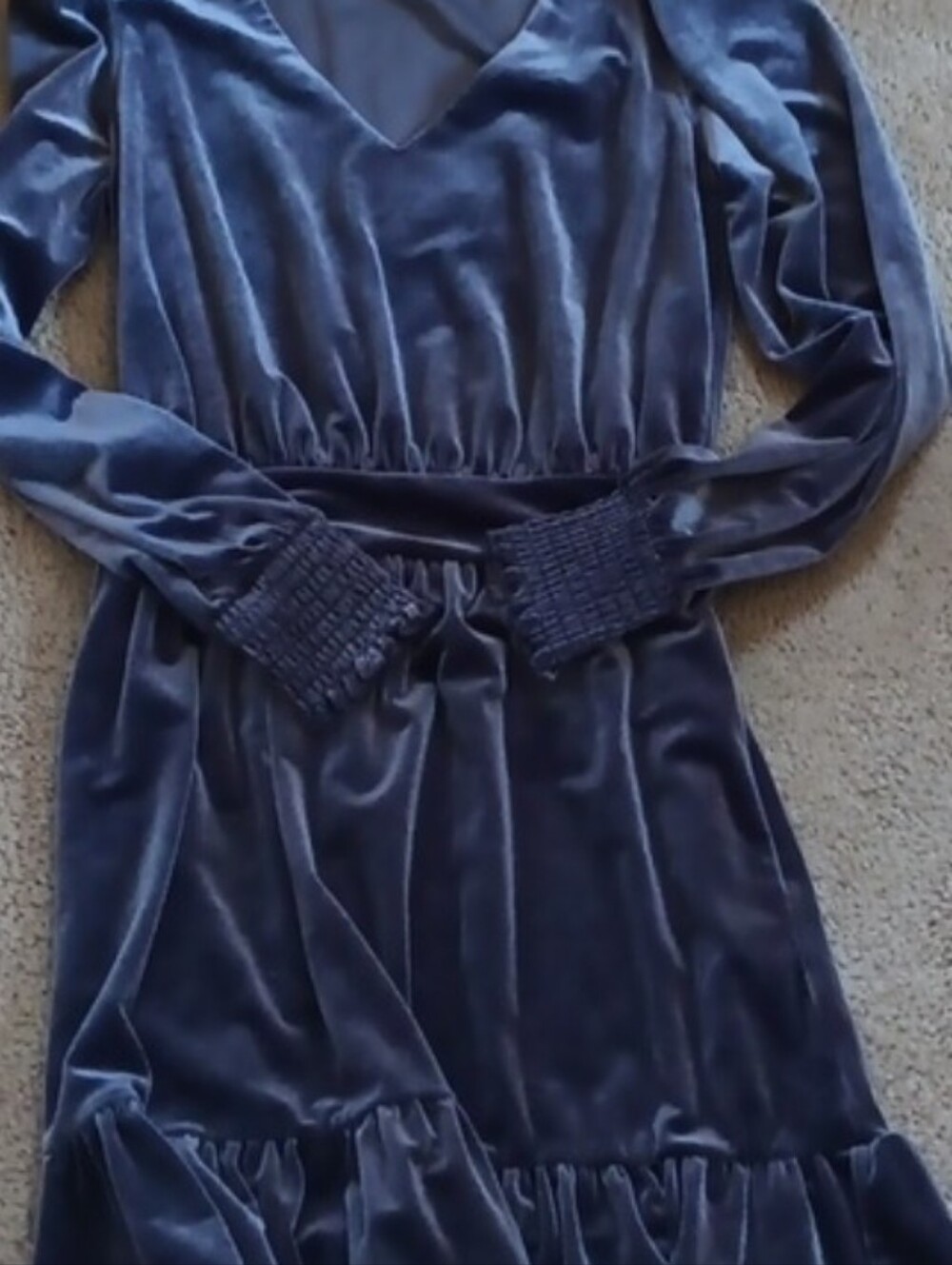 EVEREVE Blue Gray 'Fiona' Velvet Ruffle Long Sleeve Mini Dress size XS
